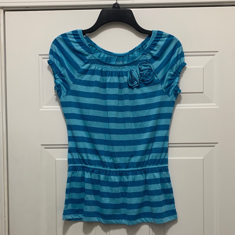 4/$10 Girls Blue Striped Short Sleeve Top Size 14/16